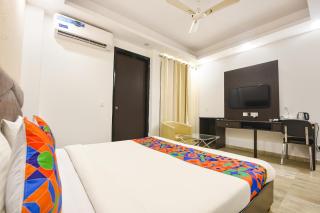 FabHotel Sai Village Sector 46 - 3