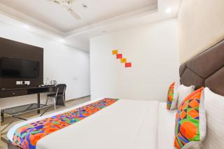 FabHotel Sai Village Sector 46 - 6