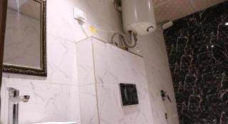 Hotel Amrit Near Old Delhi Railway Station - 1