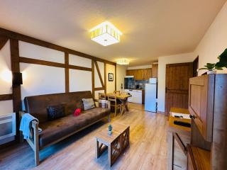 Appartements - PISCINE INTÉRIEURE Sauna - PARKING Privé Étage 1 - Centre Village - Résidence Cami Réal - avec LINGE et MÉNAGE de fin de Séjour Compris - 8