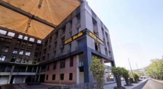 Hotel Berlin Gandhinagar - 2