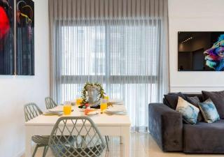 3BR SeaFront APT Prestigious Tower l Mamad - 6