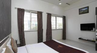 Hotel O Everest Inn Hotel - 1