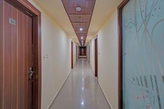 FabHotel MJ International - 9