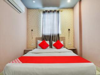 Super Hotel D Plaza Near Pitampura Metro Station - 8