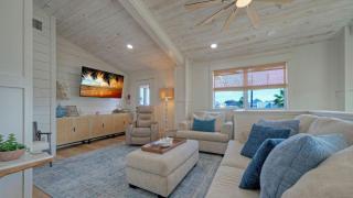 Seaglass Landing Third Sandbar by AvantStay - 5