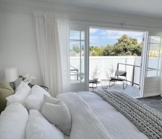 MANHATTAN STYLE 3 STORY LUXURY IN ST PETERS - 3