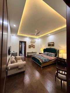 Dream House in Model Town Lahore - 2