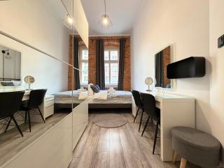 Chrobrego Modern Style Apartment by BookingHost - 2