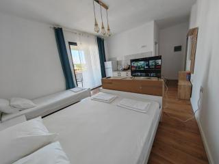 trokrevetni apartman 4 - 3