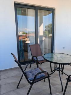 trokrevetni apartman 4 - 2