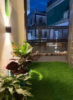 luxurious stay in janakpuri - your go to comfort place - 1