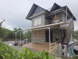 MAVERICK HOlIDAYS INN VAGAMON Nakshatra VILLA 3 - 8