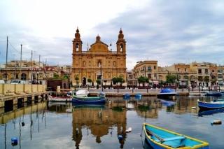 Central Two Bedroom Apartments with Balcony, Wifi and AC - Msida - 0
