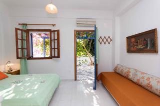 Cycladic Grandma's Apartments - 2