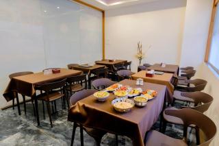 Hotel Sterling Executive - 4