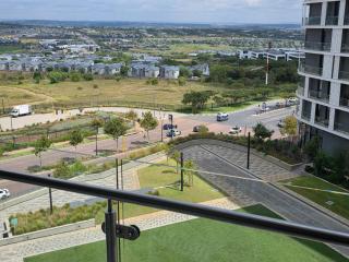 Hospitality at Waterfall City - Ellipse Waterfall - 1