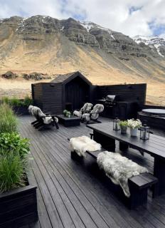 Waterfall Villa - Black Beach & Fjord Views - 0