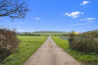 4 Spacious Cornish Cottages near Bude - Sleeps 27 - 7