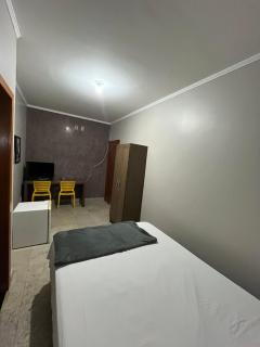 Bougainville Suite & Flat - 4