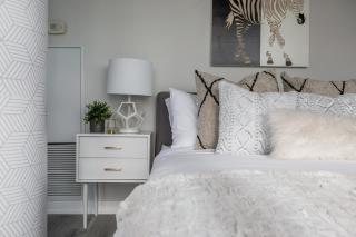 Bright 2 Bedroom 2 Bathroom Condo with Balcony Downtown Toronto - Toronto - 1