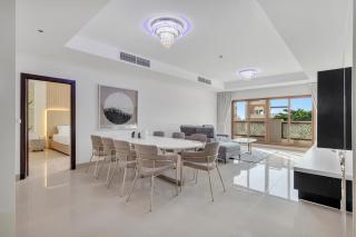 Charming Sea View 2BDR, Beach and Pool Access - 5