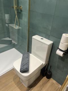 Headingley 5 Bed High Spec House Sleeps 11 Parking - 3
