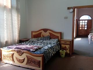 Four Bedroom Guest House - 4