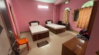 Subhash Guest House - 4