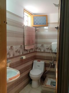 Four Bedroom Guest House - 5