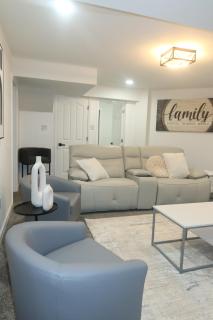 Brand New 2BR Guest Suite Private Entry - 8