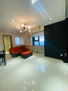 1 Luxury BR with 2 queen beds & Workstation - 1 min walk to My Khe Beach - 9