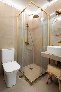 Mēne - Seafront Glyfada Apartment - 5