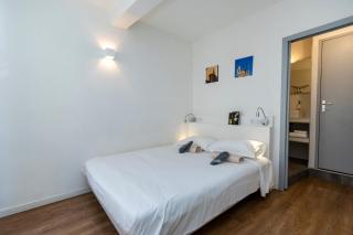 Appartements T1 et T2, quartier Citadelle, plage St François - 2