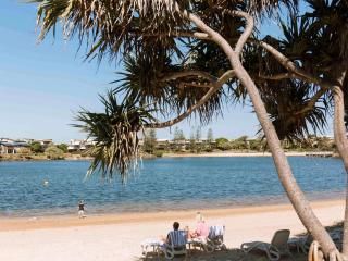 Novotel Sunshine Coast Resort - 9