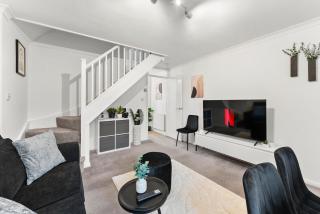 The Derby Nest - Sleeps 6 - 6