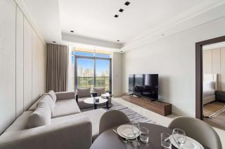 Luxury 1BR w Burj Khalifa View in Business Bay - 7
