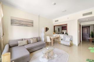 Luxury Marina Living with Pool Gym & near the beach - 9