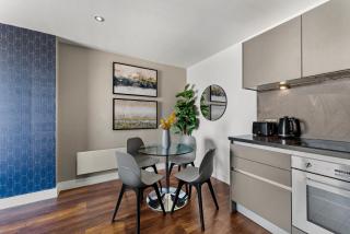 Lovely Central Abode - Amazing Views - 7