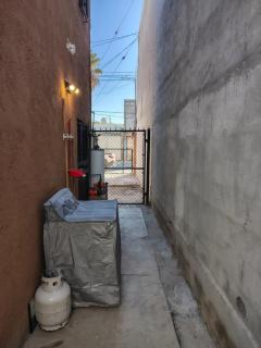 Practical and Comfortable in a quiet area - 5