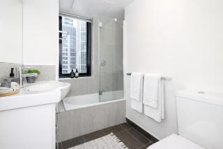 Manhattan Apartment by Ready Set Stay - 9