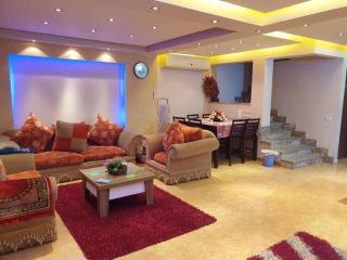 Villa with private swimming pool - 2