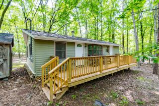 Cozy & Modern w Hot Tub, Fire Pit, Grill & Pond - 4