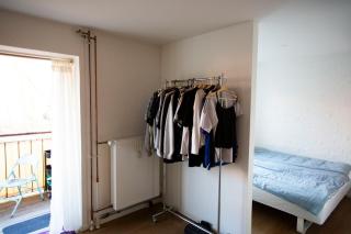 Cozy Modern stylish apt near airport & city center - 1