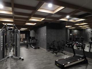 NEW! Azul Swim-Out Retreat - 5