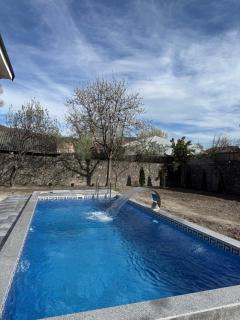 Family Luxury Pool Villa - 3