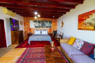 Cozy House with Amazing View and Unique Outdoor! - 9