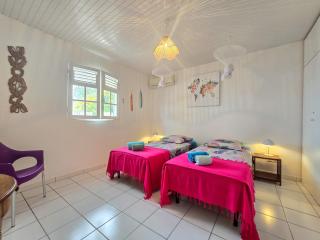 creole villa with sea and mountain view - 1