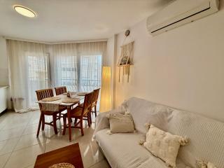 BoHO Apartment with Rooftop Pool - 3