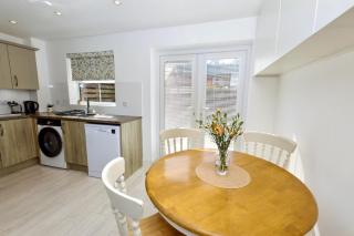 Park View, 24 Randall Crescent - 4